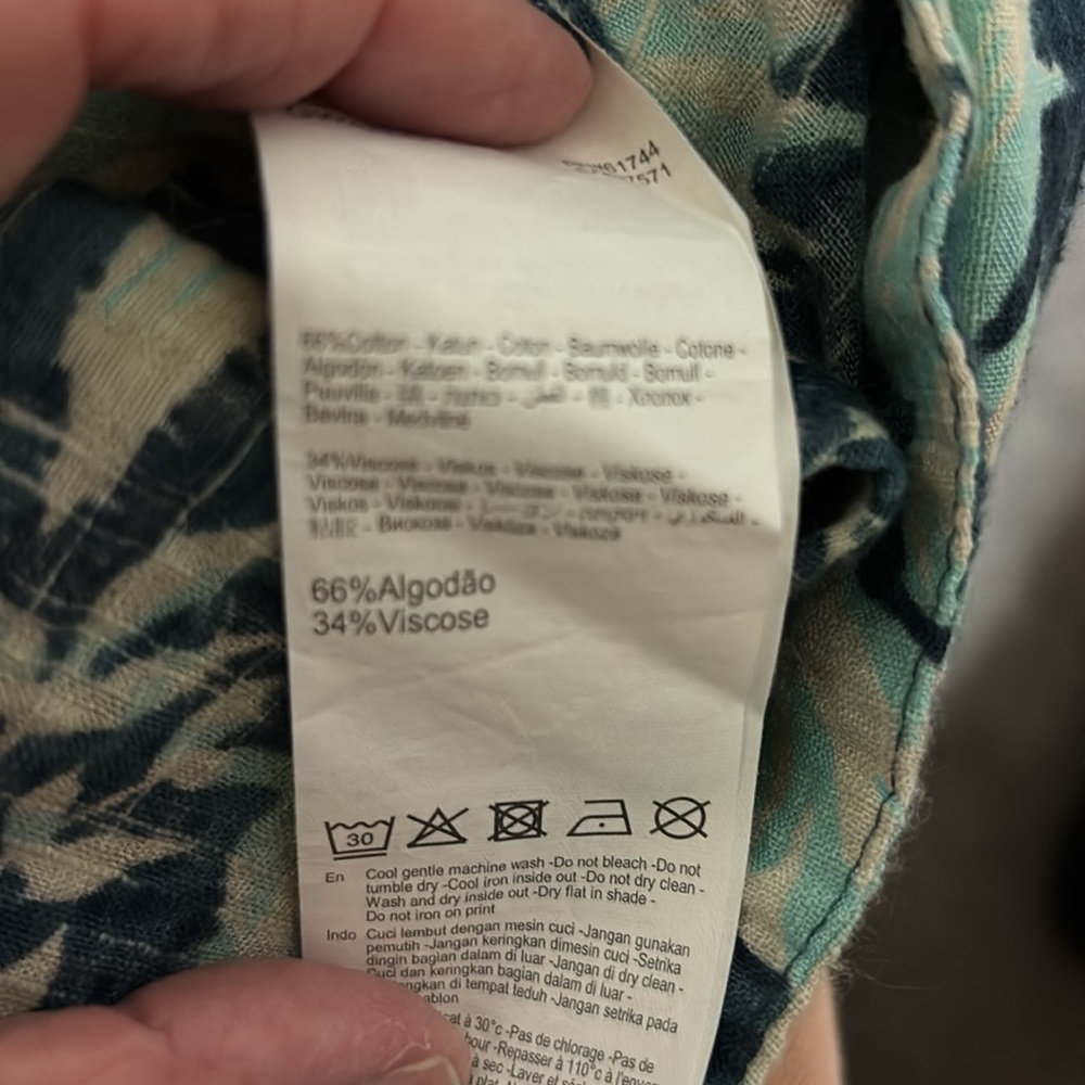 NWT Rip Curl shorts - Picture 5 of 5